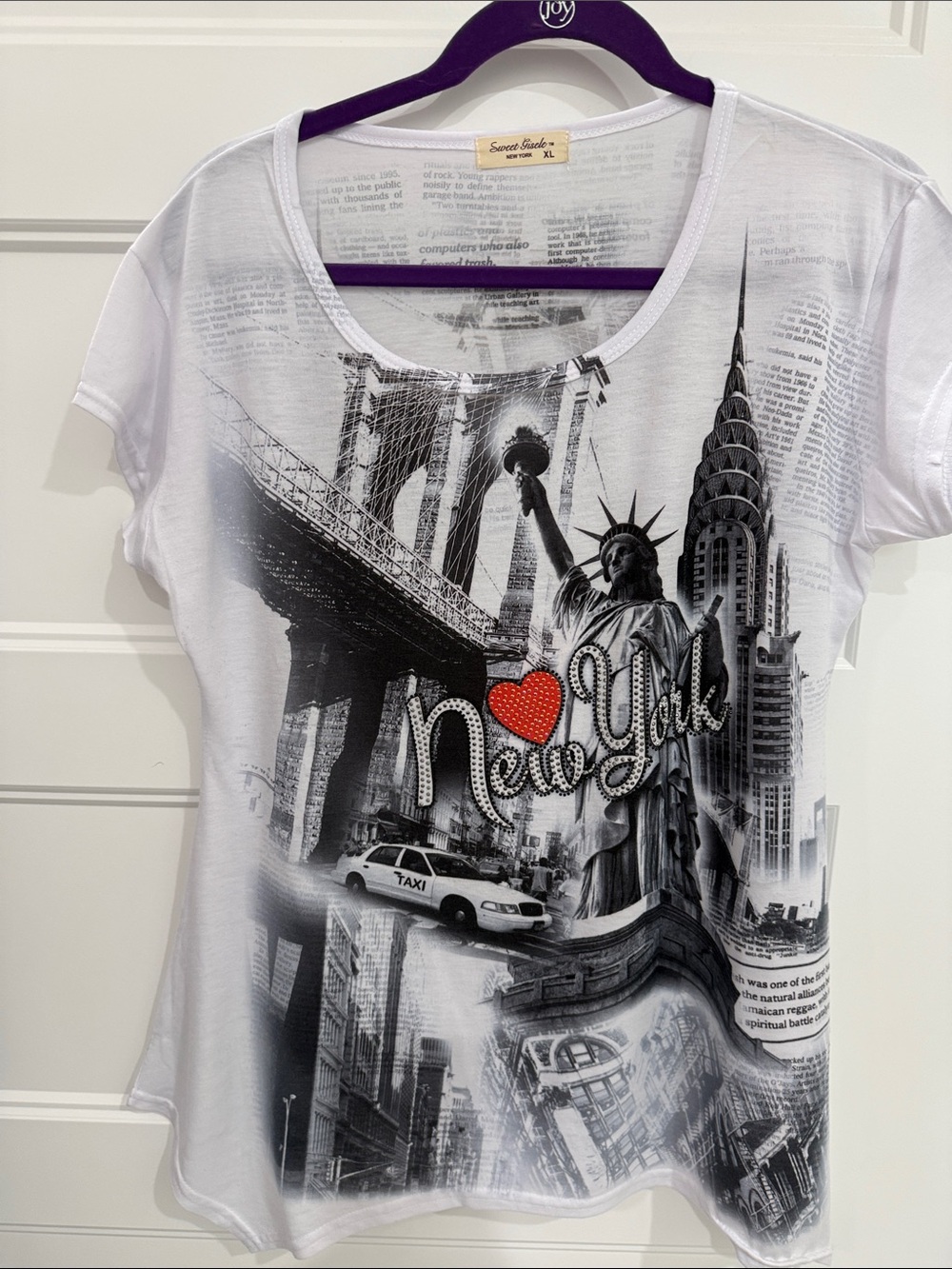 New York Graphic Heart Tee - White